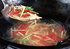 大阪のお好み焼きの名店「ぼてぢゅう」：伝統と革新が織りなす味の世界